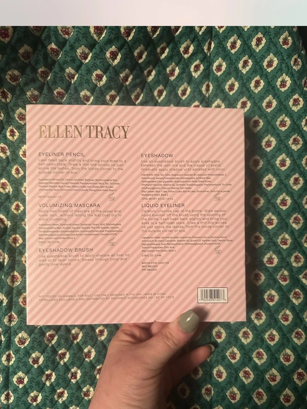 Ellen Tracy Rose & Pink Eyeshadow Palette Gift Set